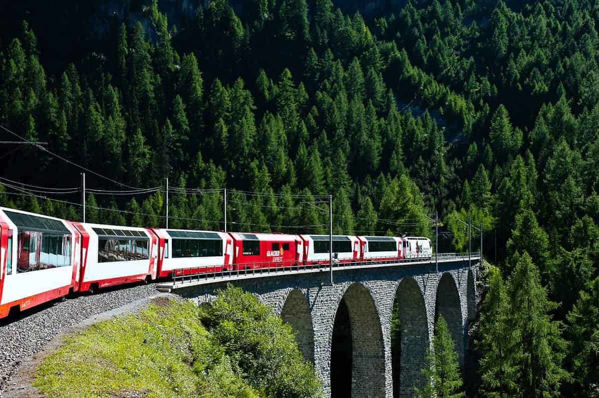 Glacier Express Train From Zermatt to St.Mortiz